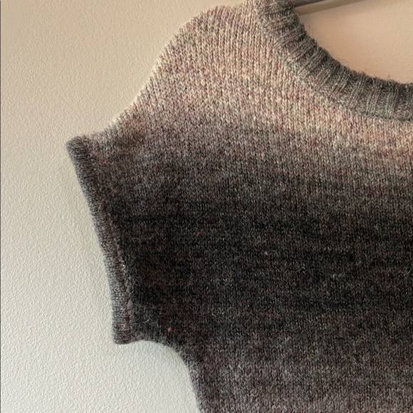 Charlotte Russe Ombre Gray Knit Sweater - Picture 4 of 6